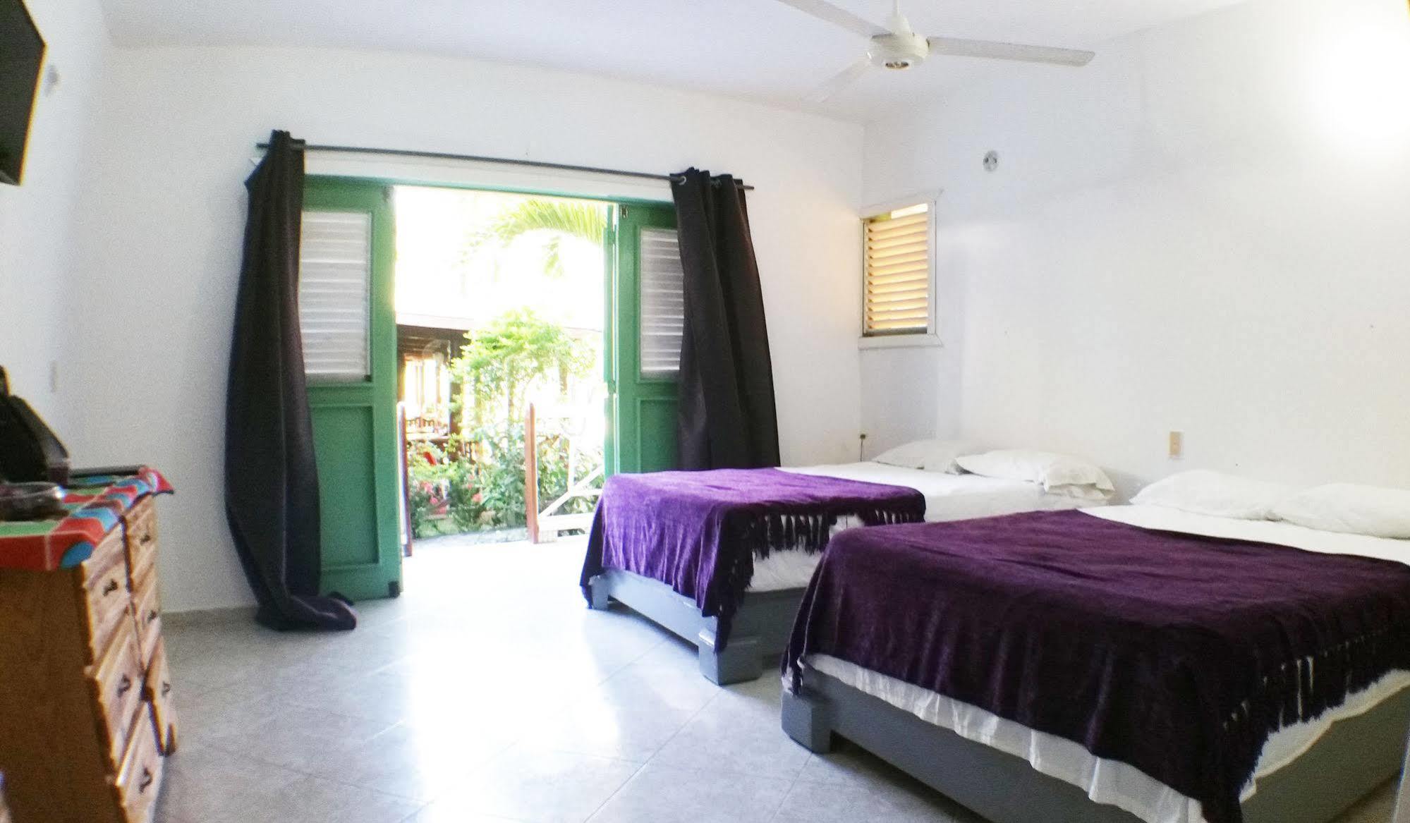 Hotel Los Pinos Las Terrenas Eksteriør bilde