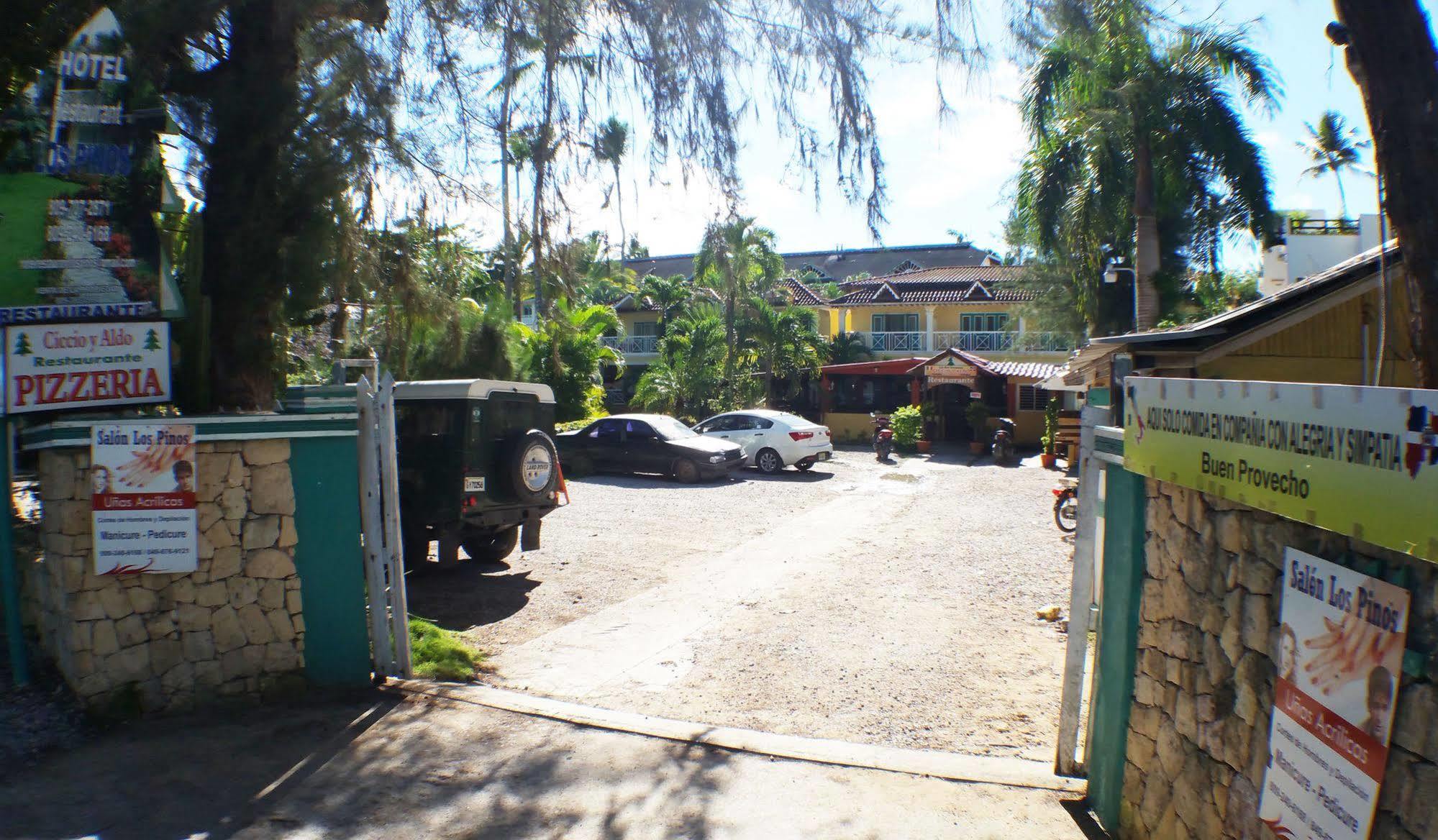 Hotel Los Pinos Las Terrenas Eksteriør bilde