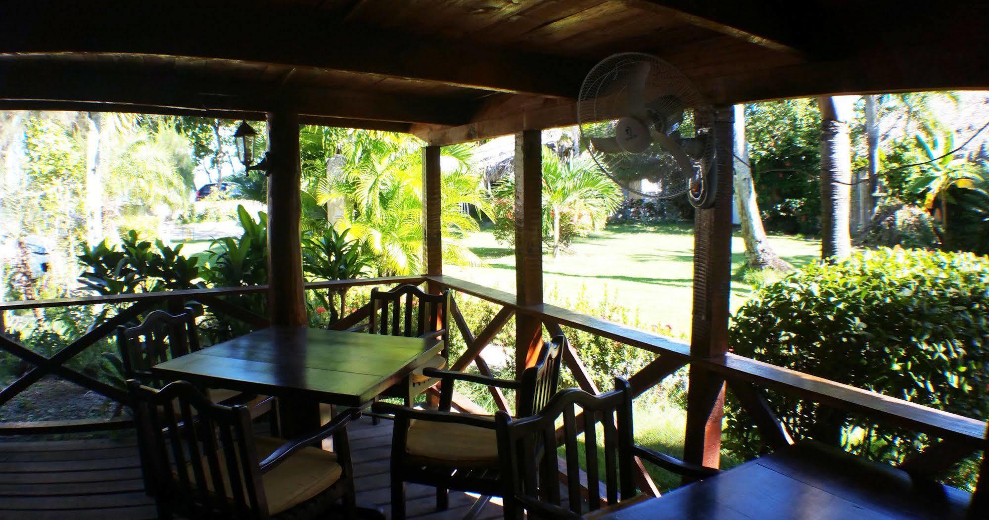 Hotel Los Pinos Las Terrenas Eksteriør bilde